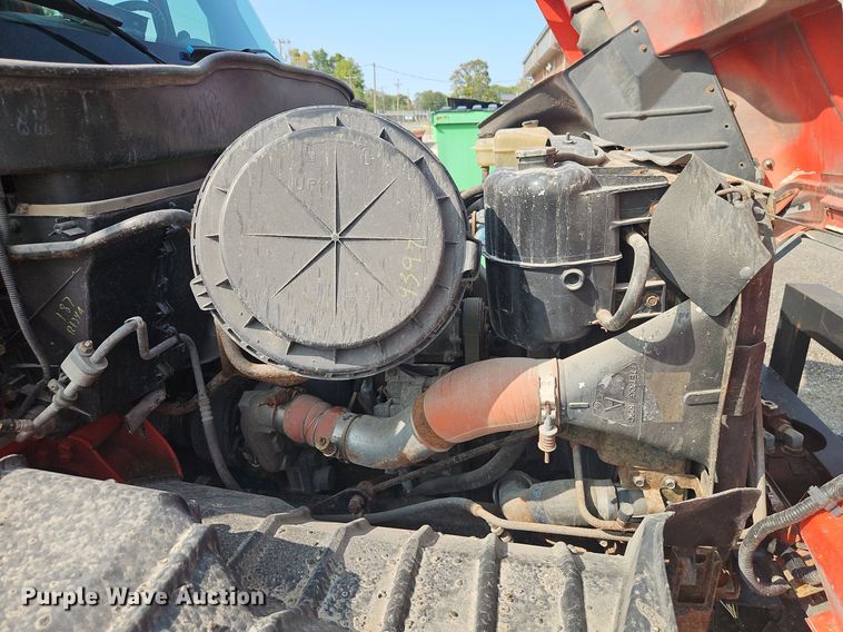 image for item EI8356 2007 International 7400 dump truck