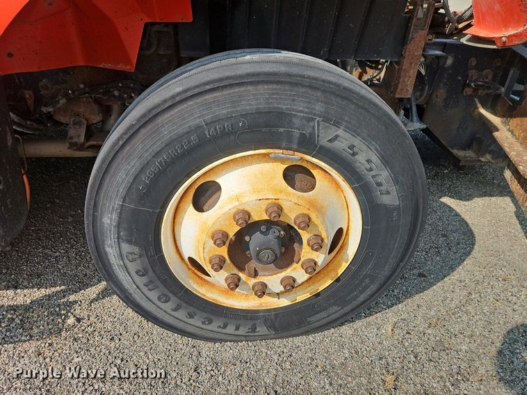 image for item EI8356 2007 International 7400 dump truck