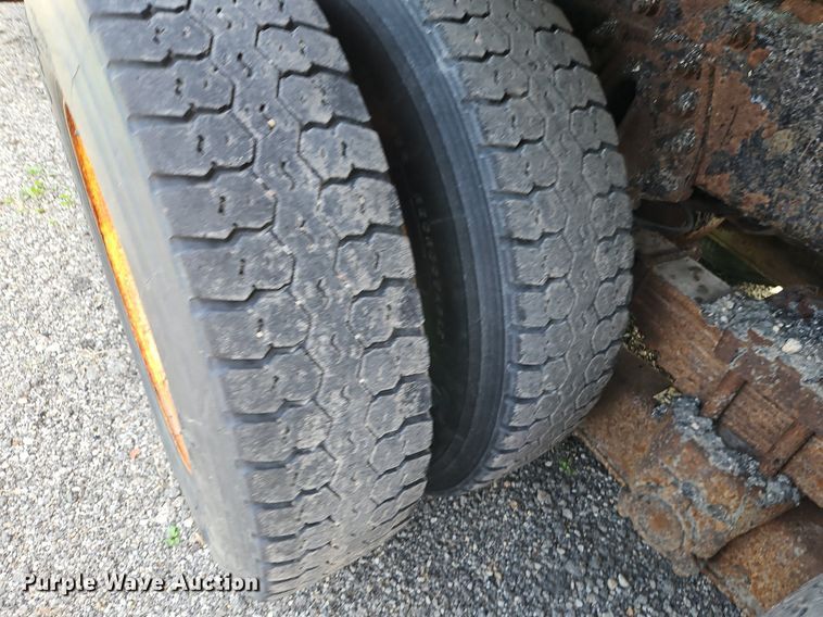 image for item EI8356 2007 International 7400 dump truck