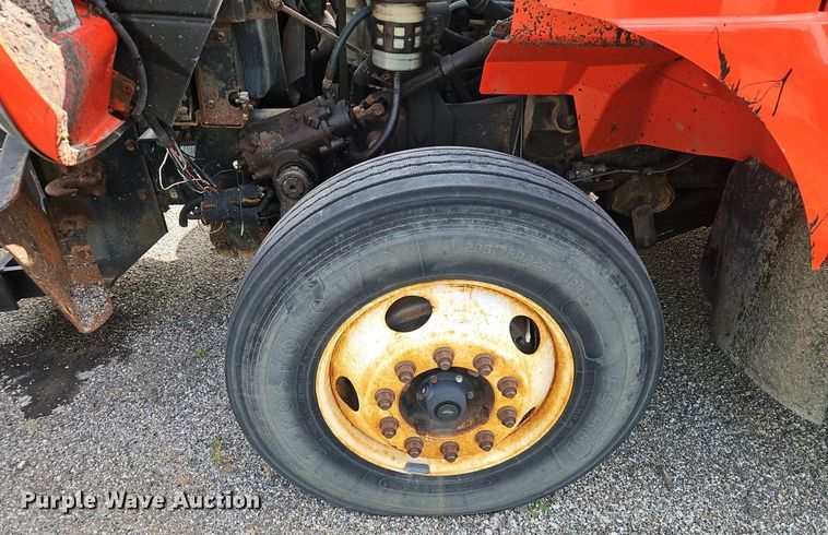 image for item EI8356 2007 International 7400 dump truck