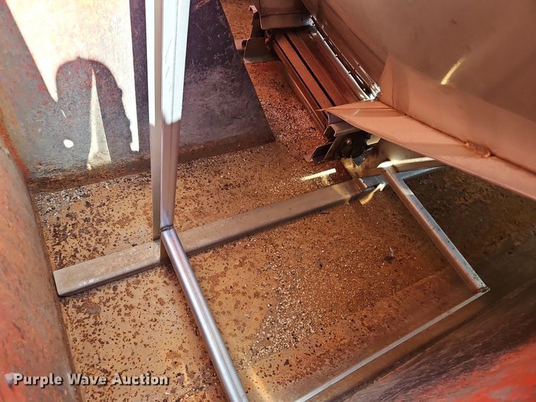 image for item EI8357 2005 International 7400 dump truck