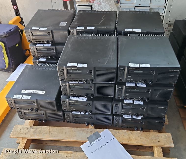 image for item EI8362 (22) Vertex Standard VXR-7000V radios