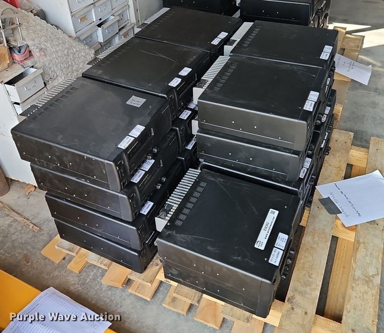 image for item EI8362 (22) Vertex Standard VXR-7000V radios