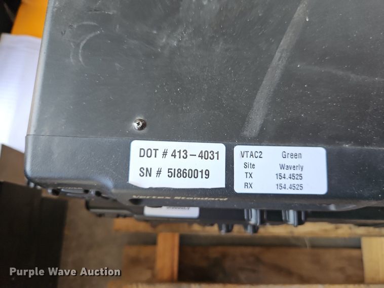 image for item EI8362 (22) Vertex Standard VXR-7000V radios