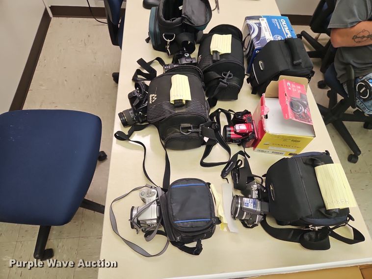 image for item EI8367 (5) cameras