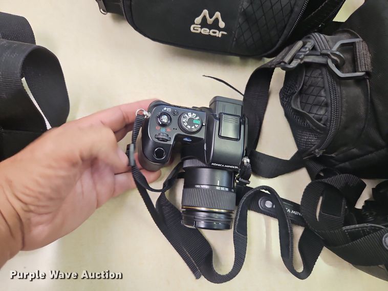 image for item EI8367 (5) cameras