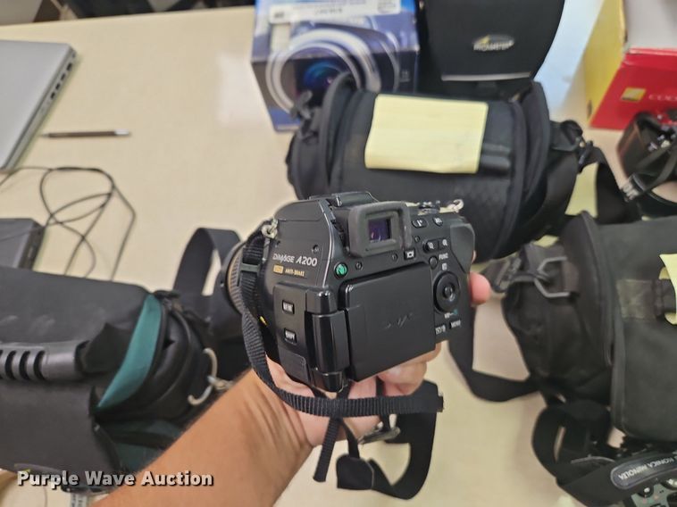 image for item EI8367 (5) cameras