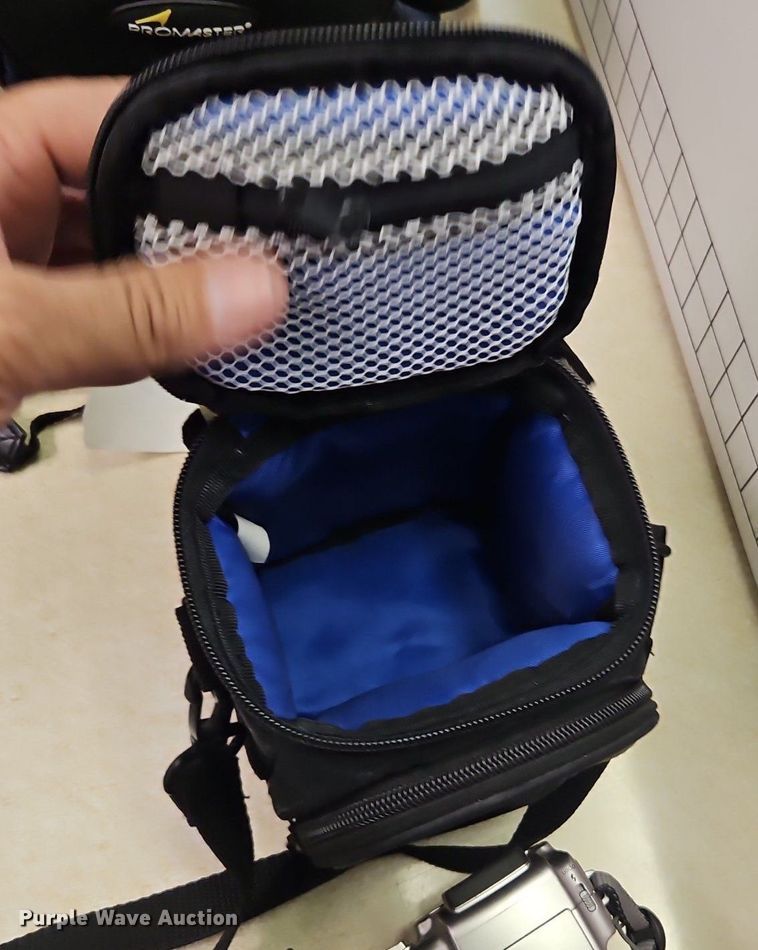 image for item EI8367 (5) cameras