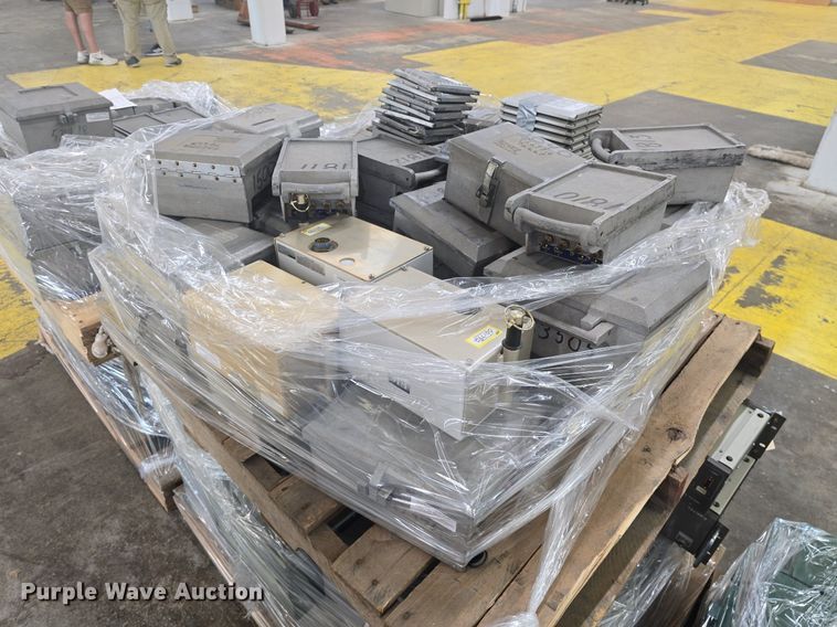 image for item EK2047 Electronics