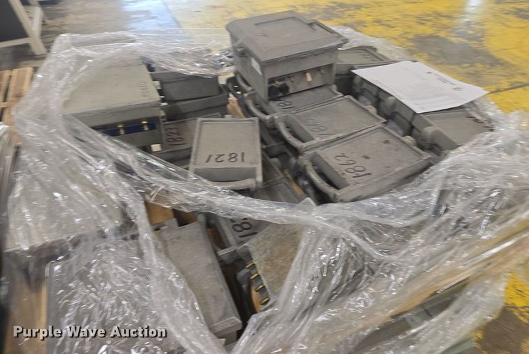 image for item EK2047 Electronics