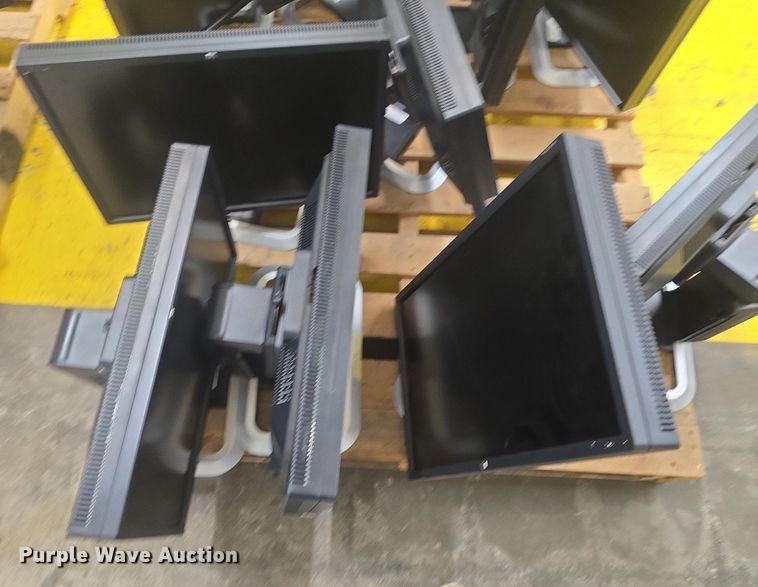 image for item EK2060 (10) HP monitors