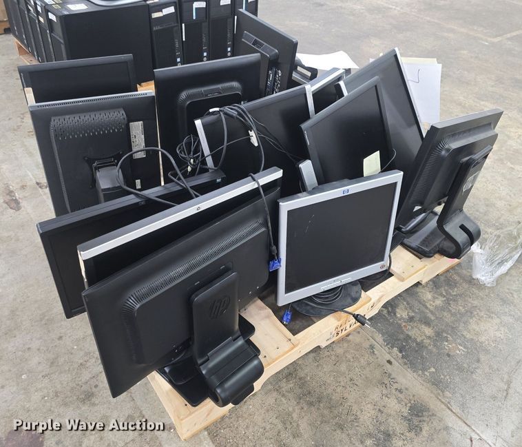 image for item EK2075 (15) HP monitors