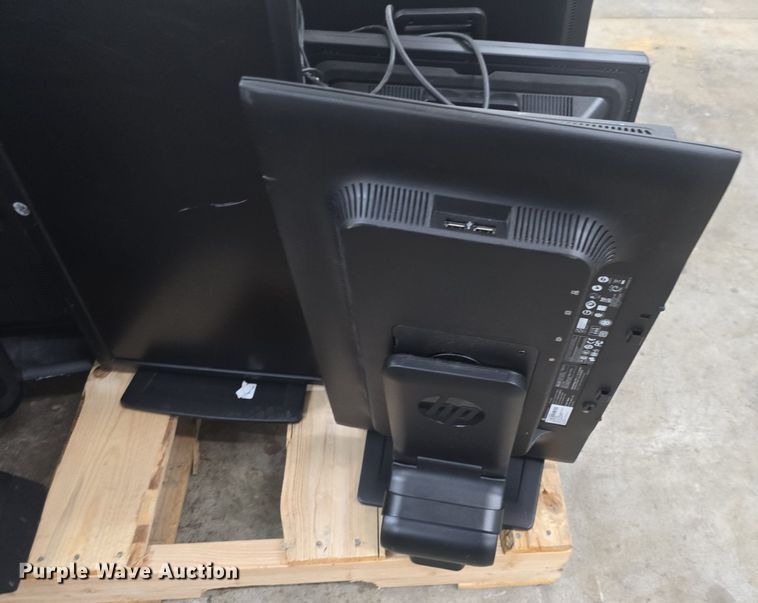 image for item EK2075 (15) HP monitors