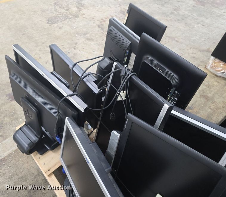 image for item EK2075 (15) HP monitors