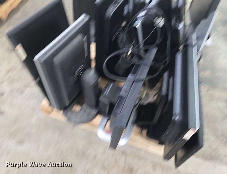 image for item EK2075 (15) HP monitors