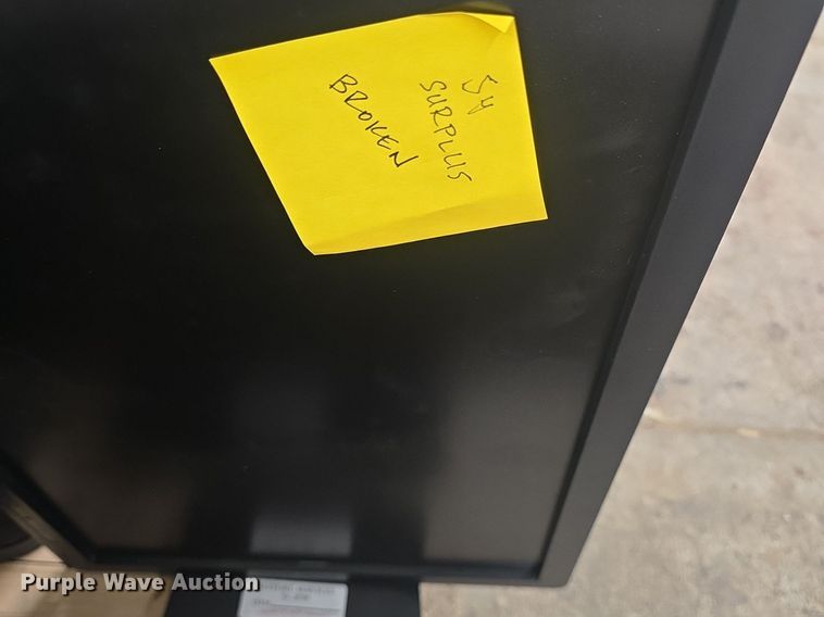 image for item EK2075 (15) HP monitors