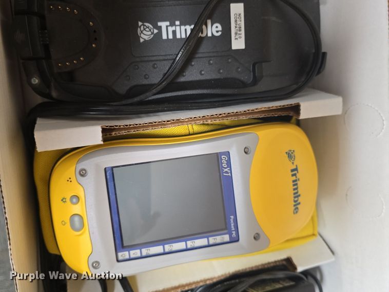 image for item EK2081 (3) Trimble GPS