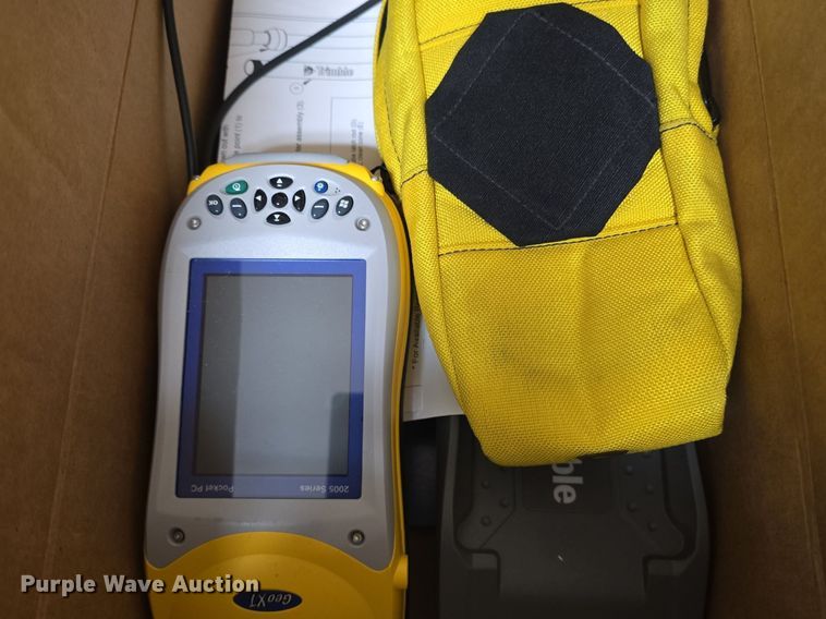 image for item EK2081 (3) Trimble GPS