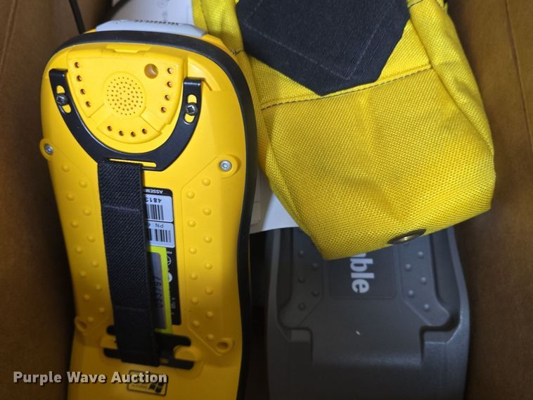 image for item EK2081 (3) Trimble GPS