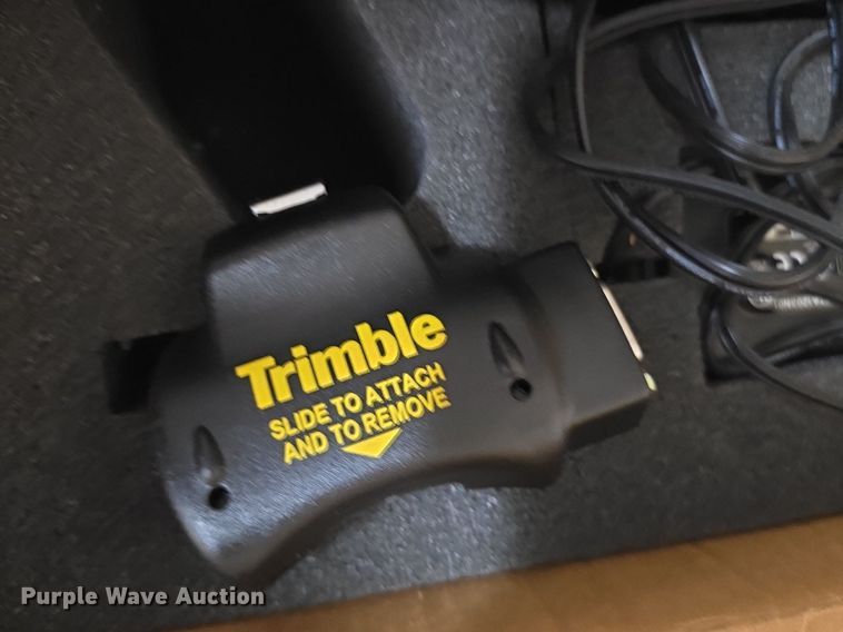 image for item EK2081 (3) Trimble GPS