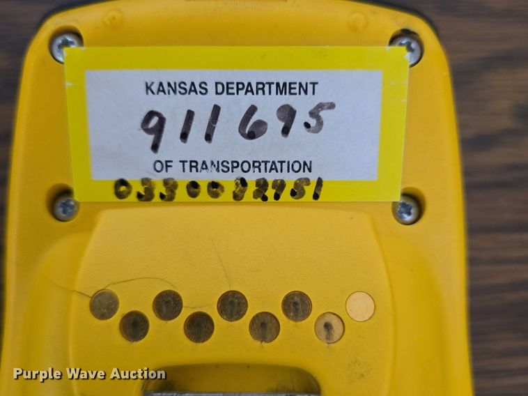 image for item EK2081 (3) Trimble GPS