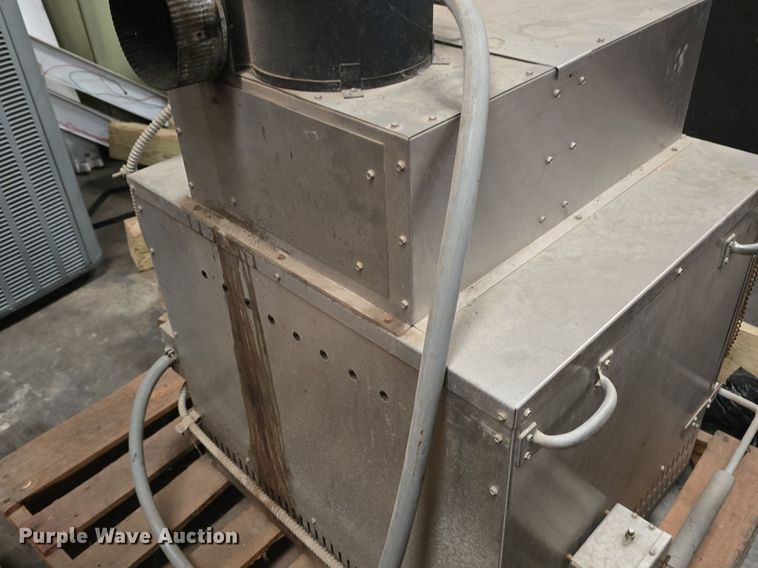 image for item EK2084 Gilson HM-378 oven