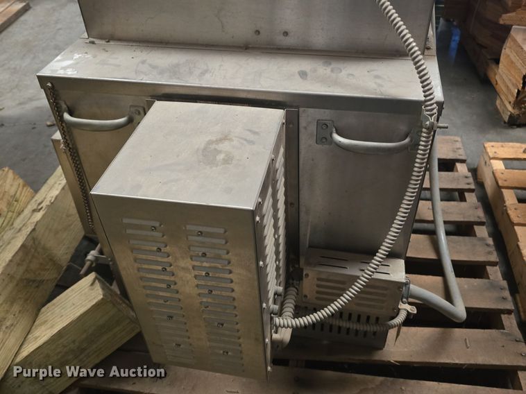 image for item EK2084 Gilson HM-378 oven