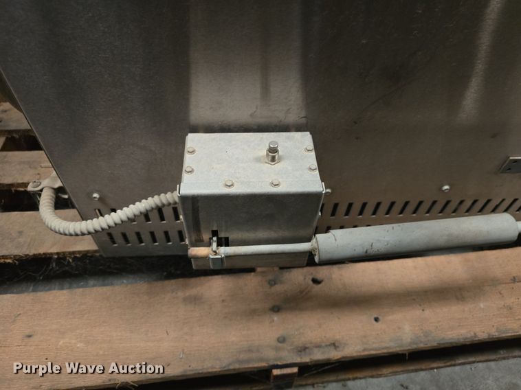 image for item EK2084 Gilson HM-378 oven