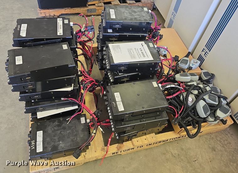 image for item EK2089 (23) Vertex VX-6000LB lowband radios