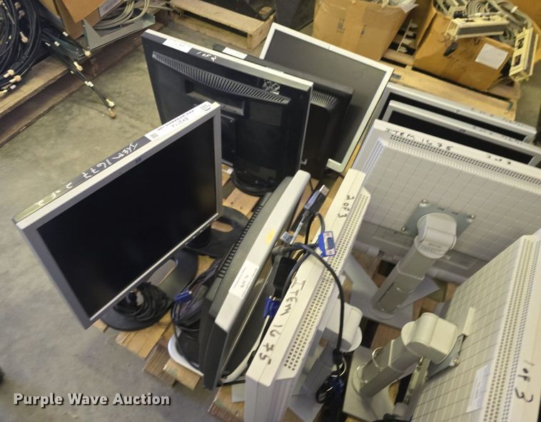 image for item EK2114 (12) monitors