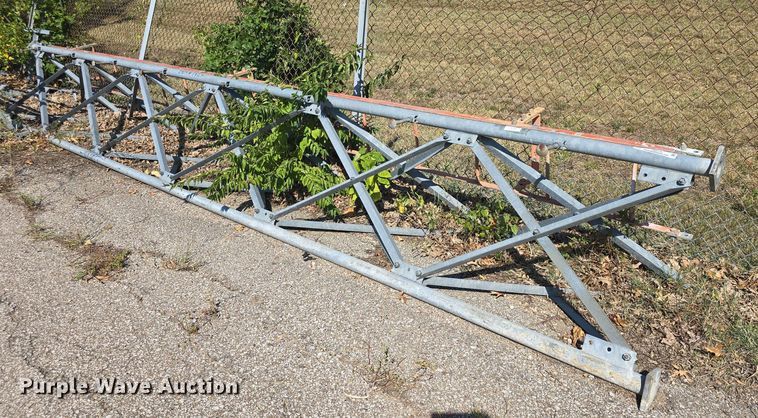 image for item EK2116 (2) radio tower sections