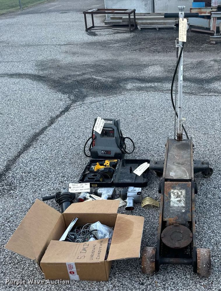 image for item MV9145 Tools