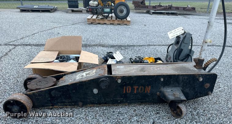 image for item MV9145 Tools