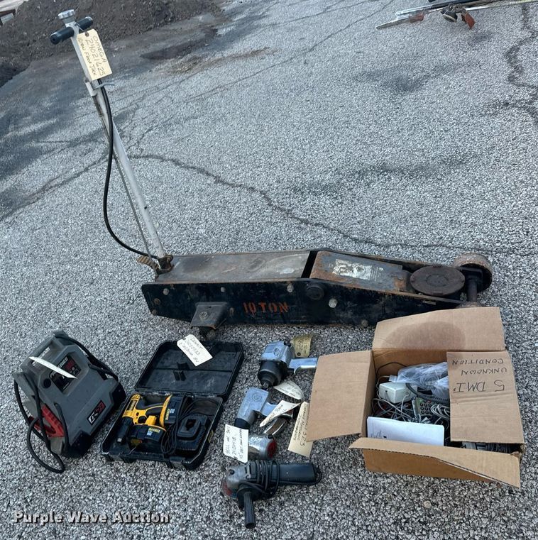 image for item MV9145 Tools