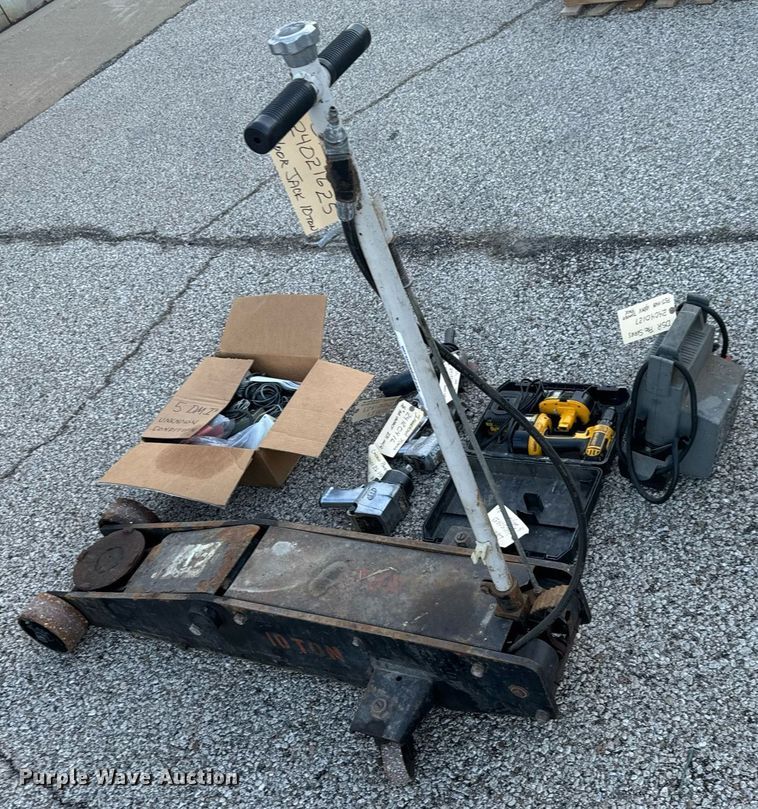 image for item MV9145 Tools