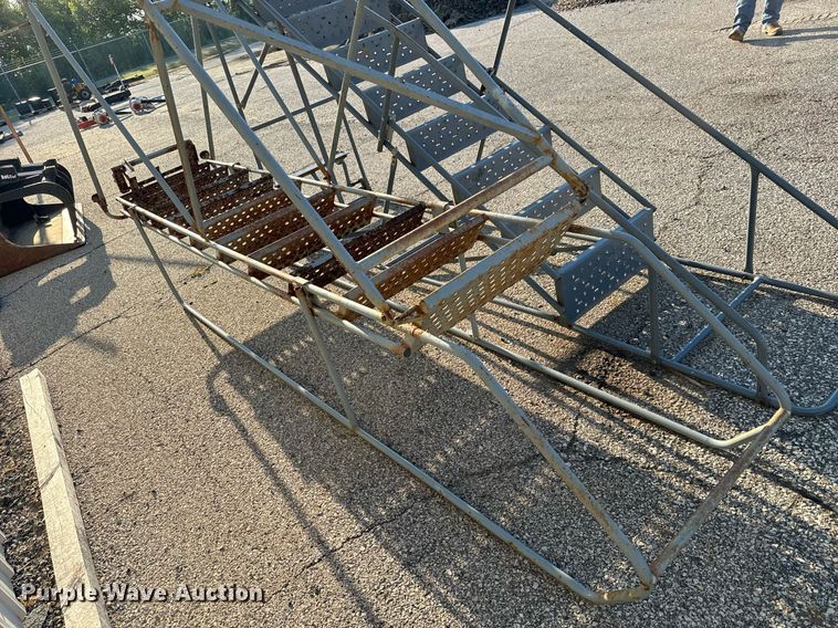 image for item MV9149 (2) rolling ladders