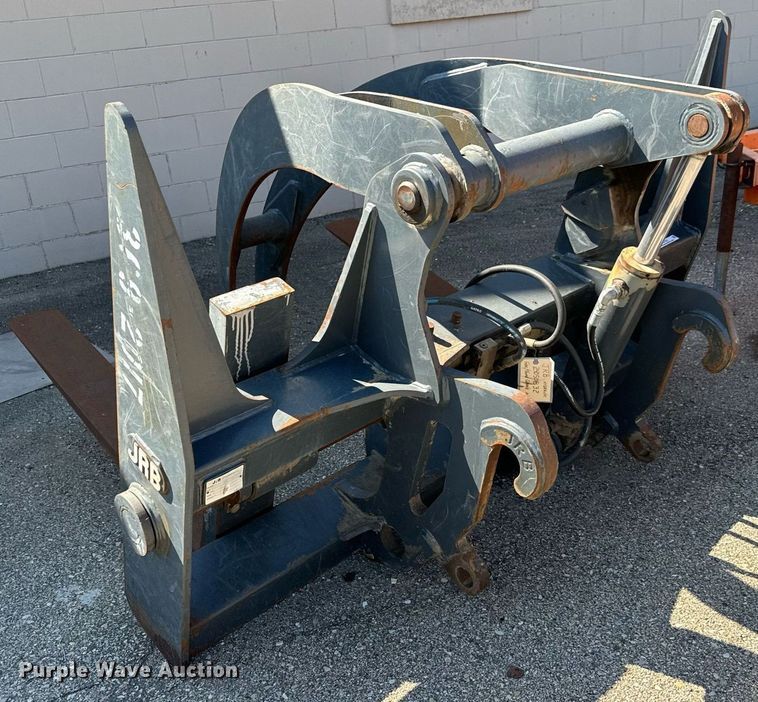 image for item MV9152 JRB 624J grapple forks