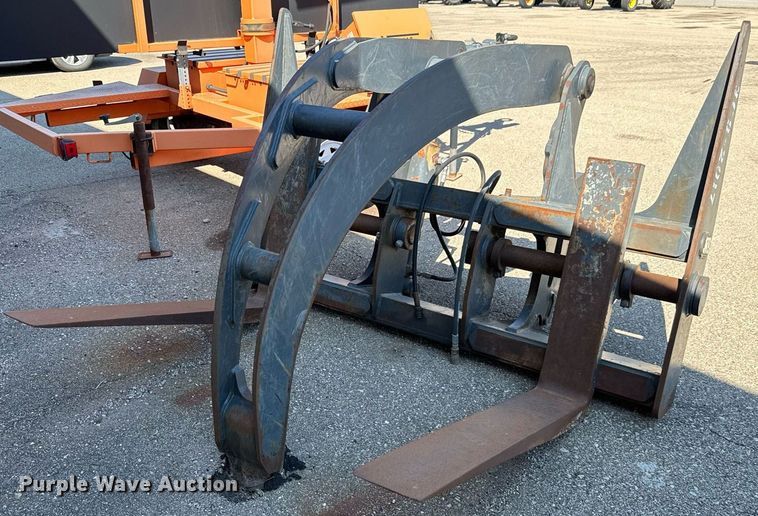 image for item MV9152 JRB 624J grapple forks