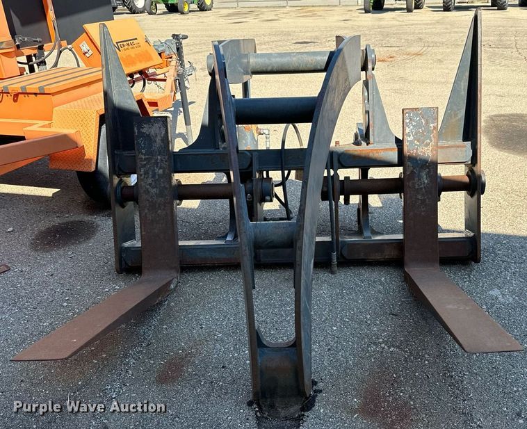 image for item MV9152 JRB 624J grapple forks