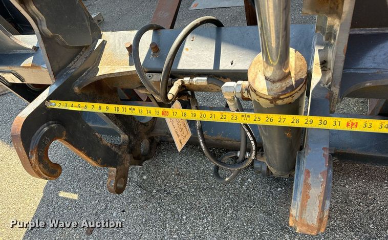 image for item MV9152 JRB 624J grapple forks