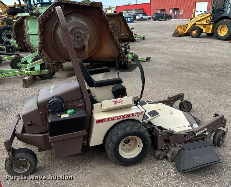 image for item MV9165 2009 Grasshopper  725DT ZTR lawn mower