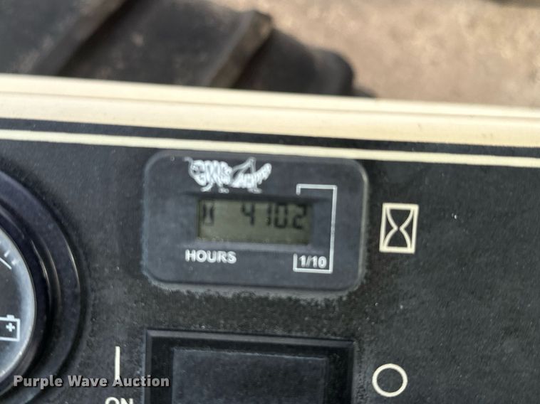 image for item MV9165 2009 Grasshopper  725DT ZTR lawn mower