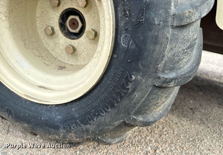 image for item MV9165 2009 Grasshopper  725DT ZTR lawn mower