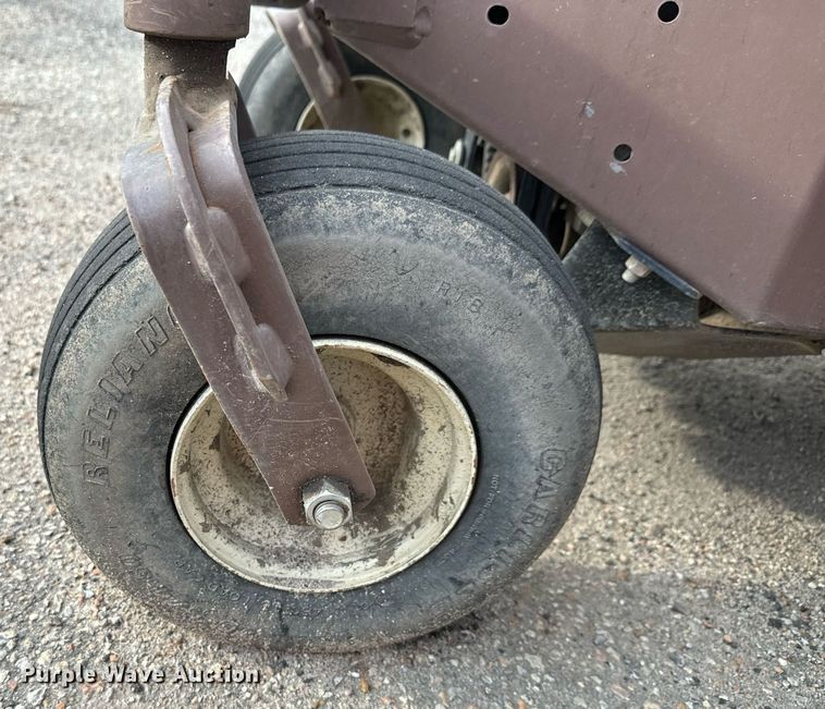 image for item MV9165 2009 Grasshopper  725DT ZTR lawn mower