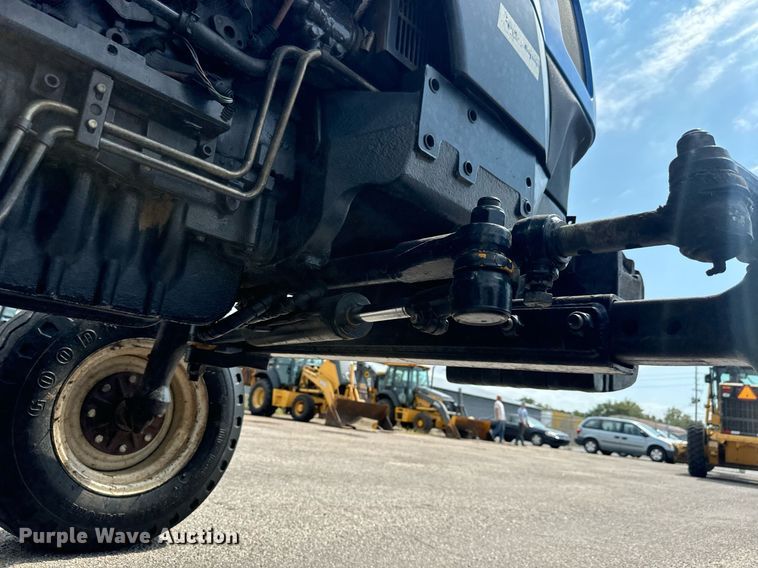 image for item MV9167 2009 New Holland T6020 tractor