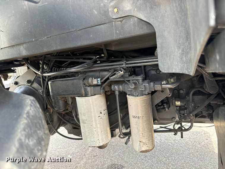 image for item MV9167 2009 New Holland T6020 tractor