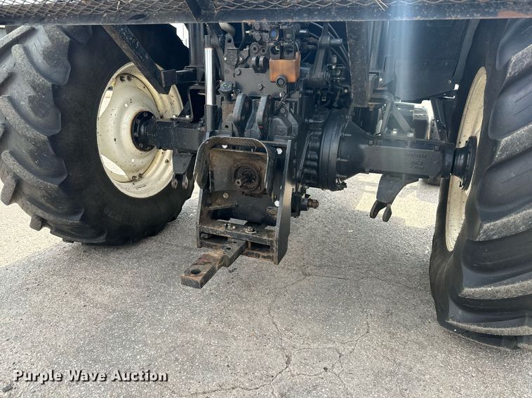 image for item MV9167 2009 New Holland T6020 tractor