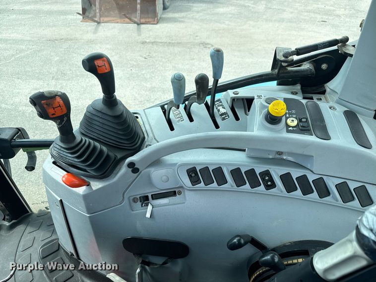 image for item MV9167 2009 New Holland T6020 tractor