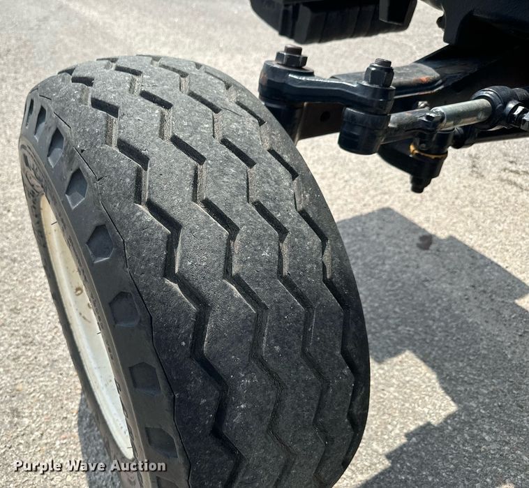 image for item MV9167 2009 New Holland T6020 tractor