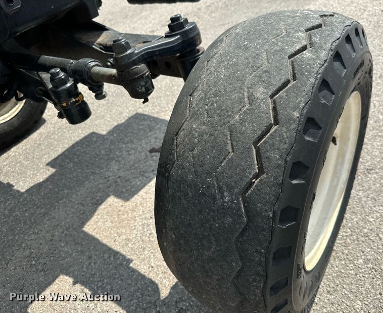 image for item MV9167 2009 New Holland T6020 tractor